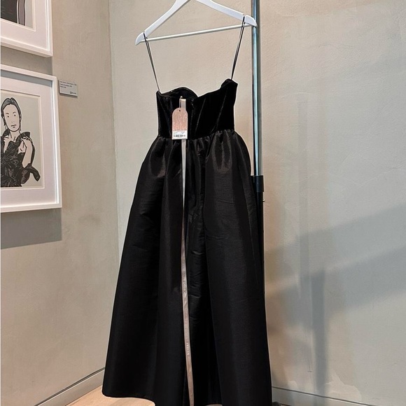 Meshki Black Strapless Plunging Midi Dress - Picture 8 of 8